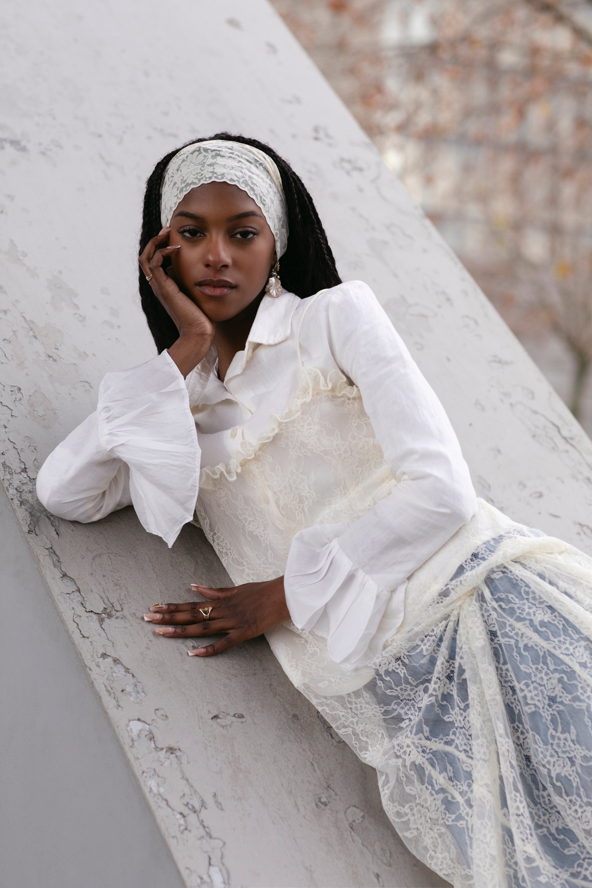 Chemise el Qamisa Ila-Lyone cintrée en lin et manches volants en soie fabrication française série limitée